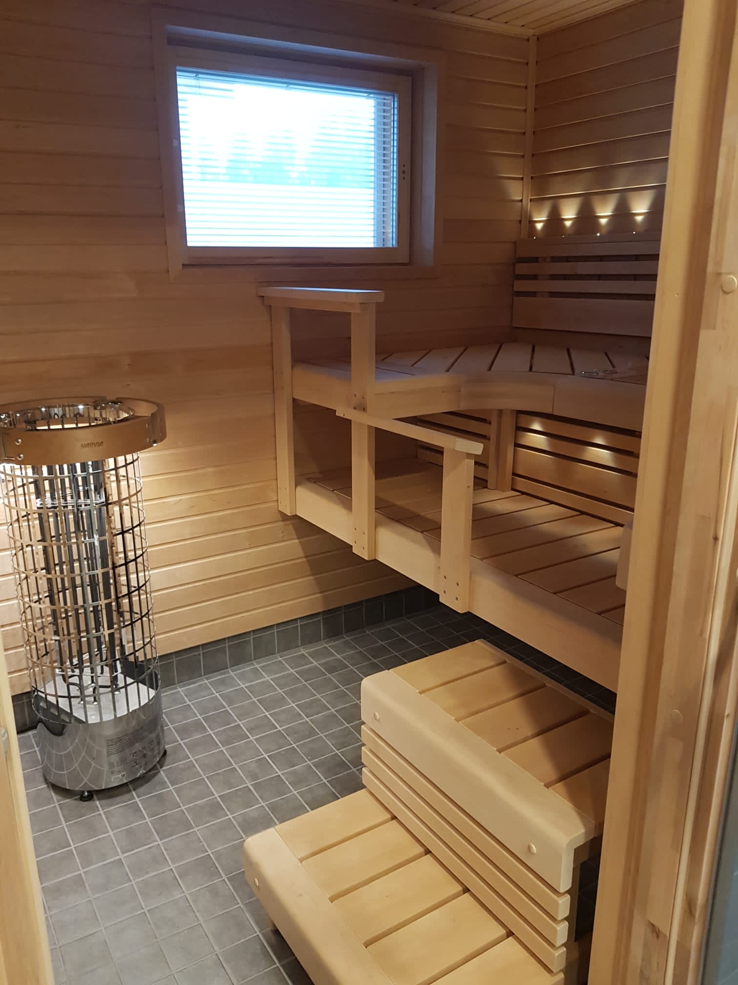 Juvirak Oy, omakotitalon laajennus ja uusi sauna